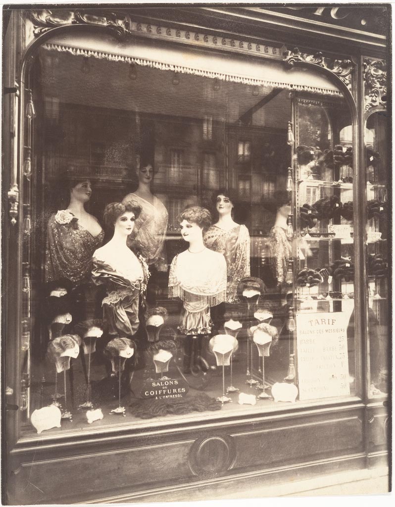 Eugène Atget, Boulevard de Strasbourg, 1910